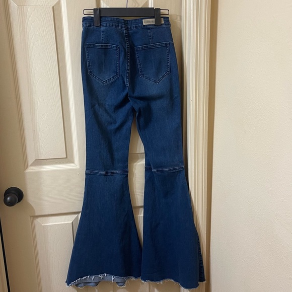 Blank Paige Flared Jeans - Picture 4 of 4